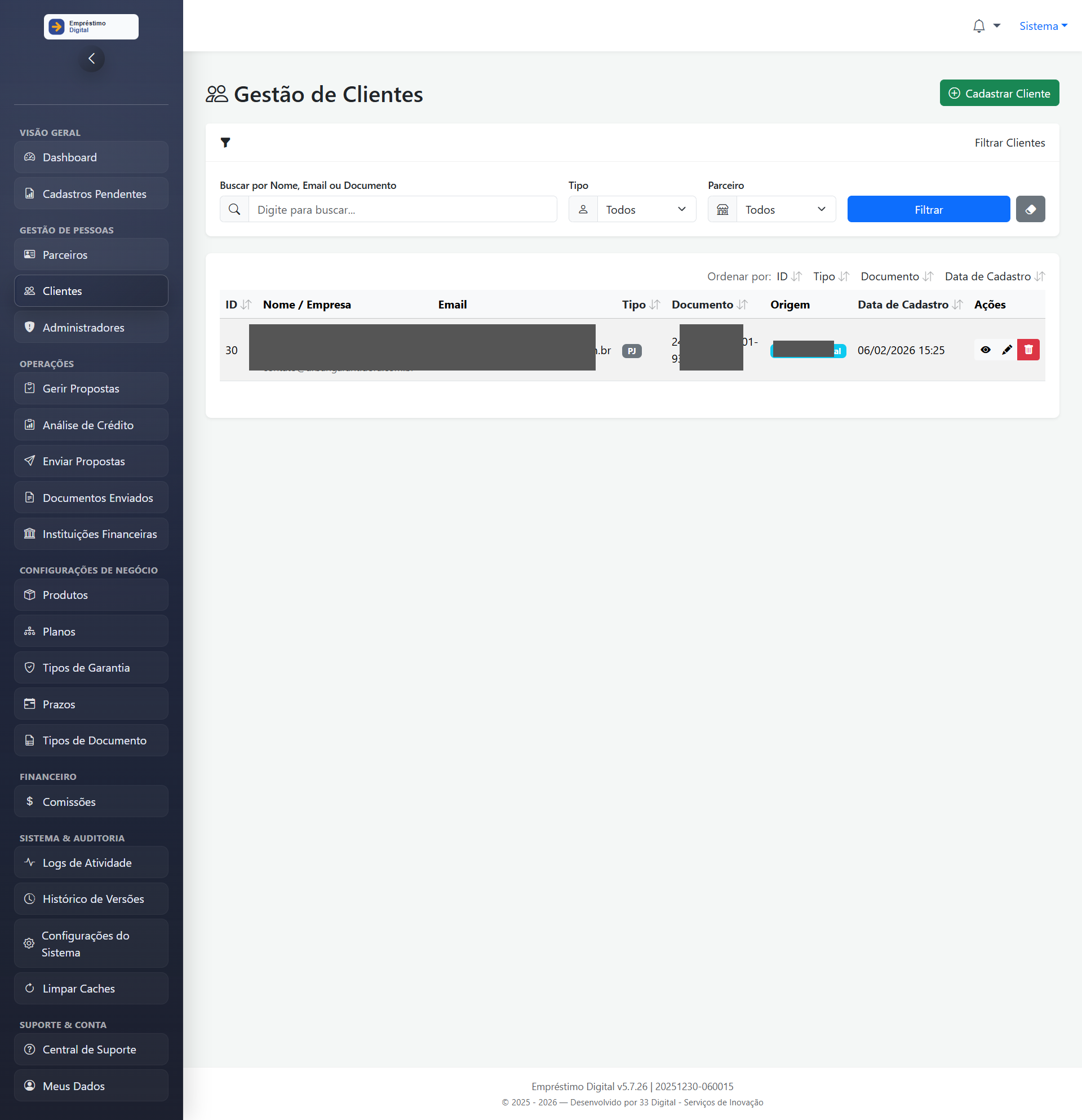 Tela de gestão de clientes do EmpréstimoDigital com histórico e status de operações